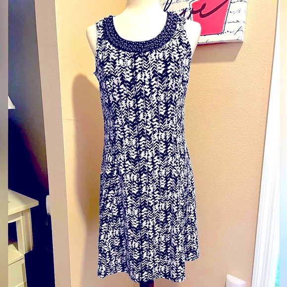 NY Collections Embellished Neckline Dress - Picture 1 of 10